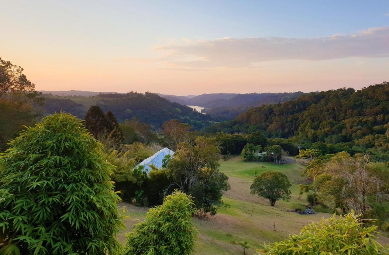 Maleny Tropical Retreat Bed & Breakfast Eksteriør bilde